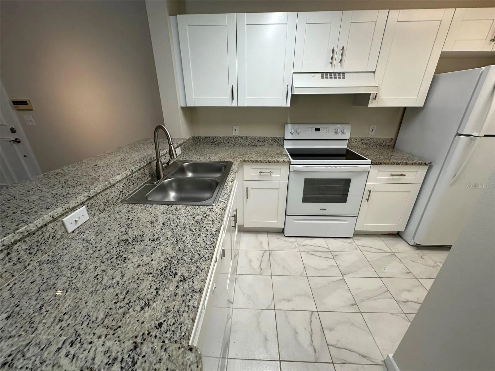 611 CAMPUS ST #130, #130