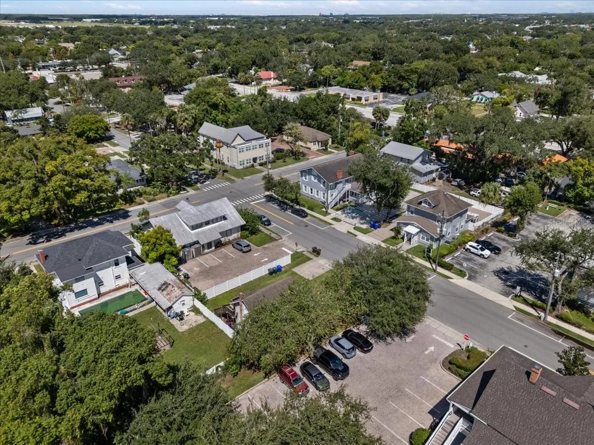 812 BRYAN ST