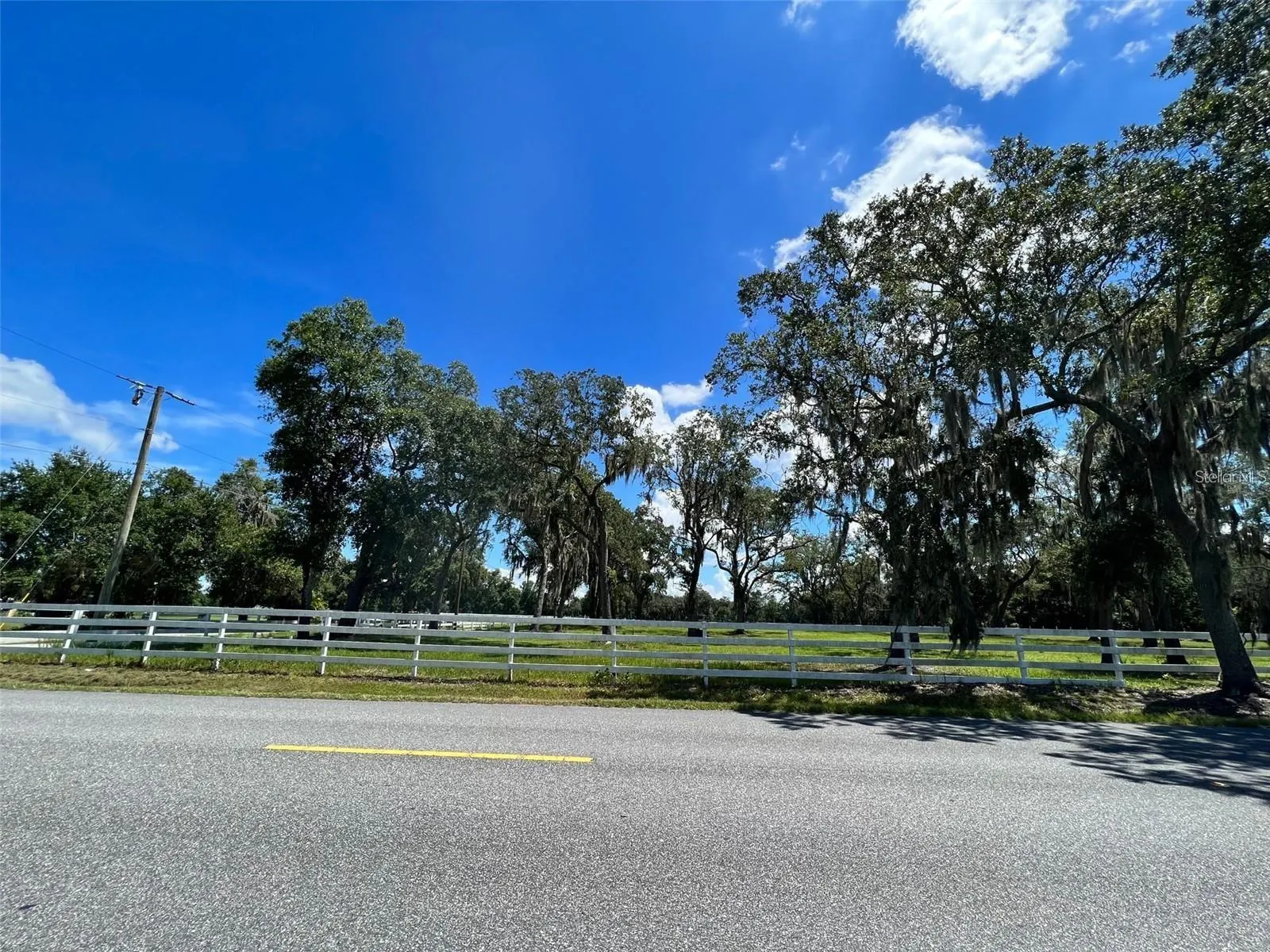 SIMMONS RD