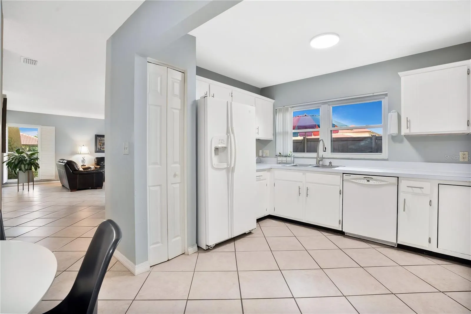 435 HUNTER CIR