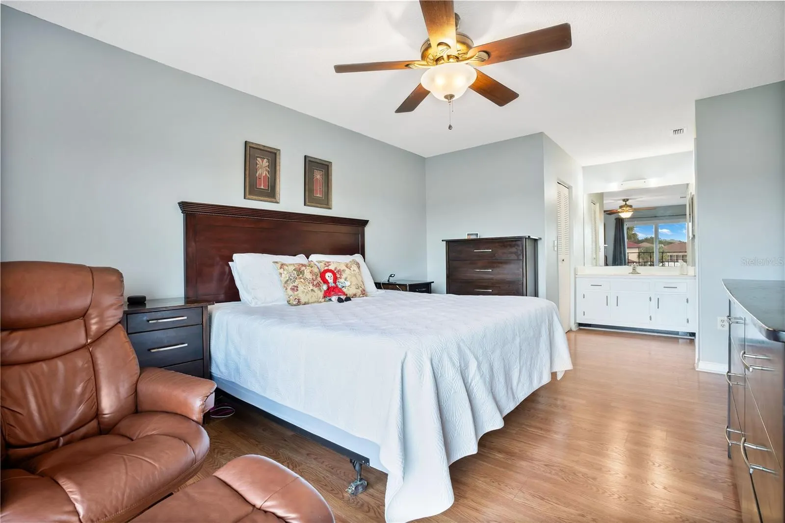 435 HUNTER CIR