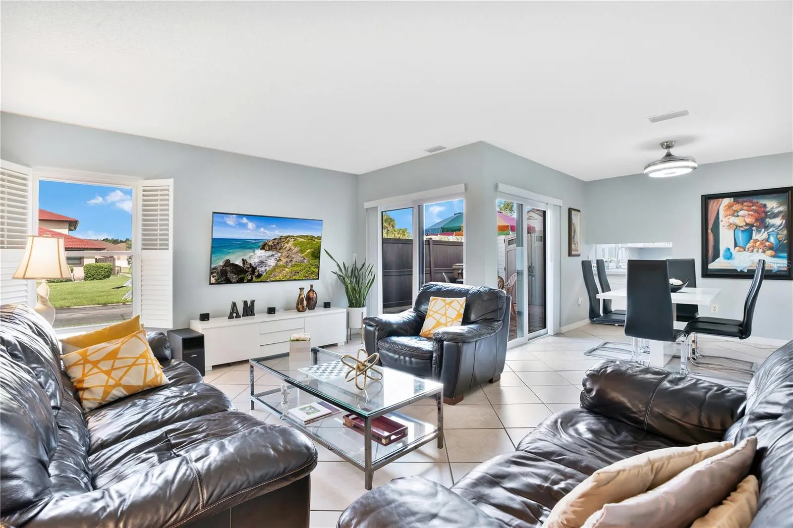 435 HUNTER CIR