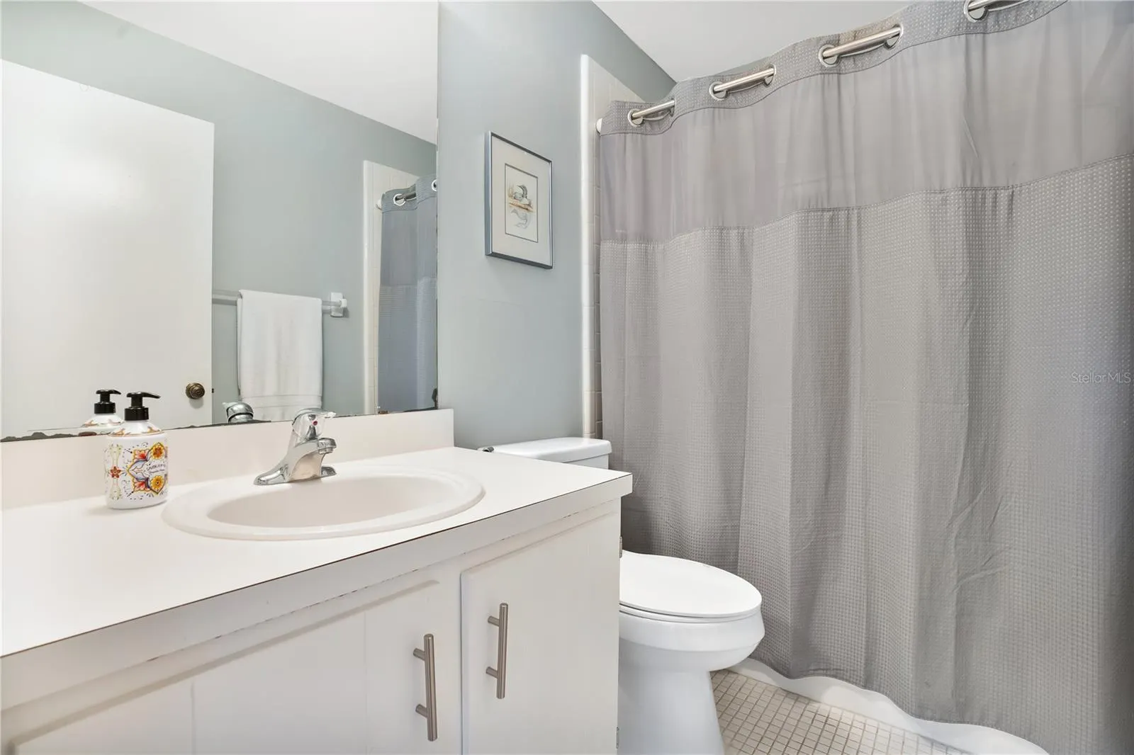 435 HUNTER CIR