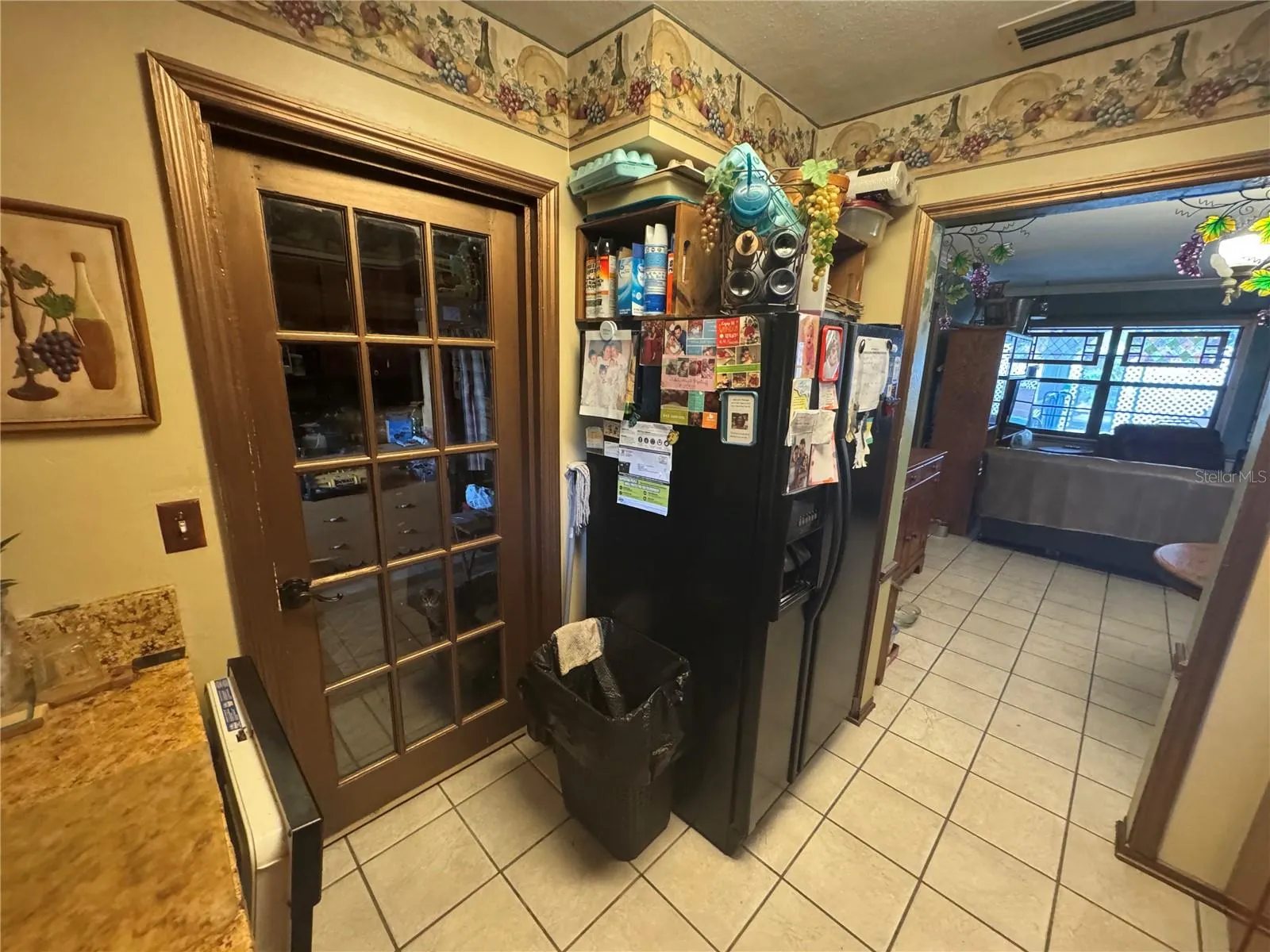 3809 NEEDLES DR