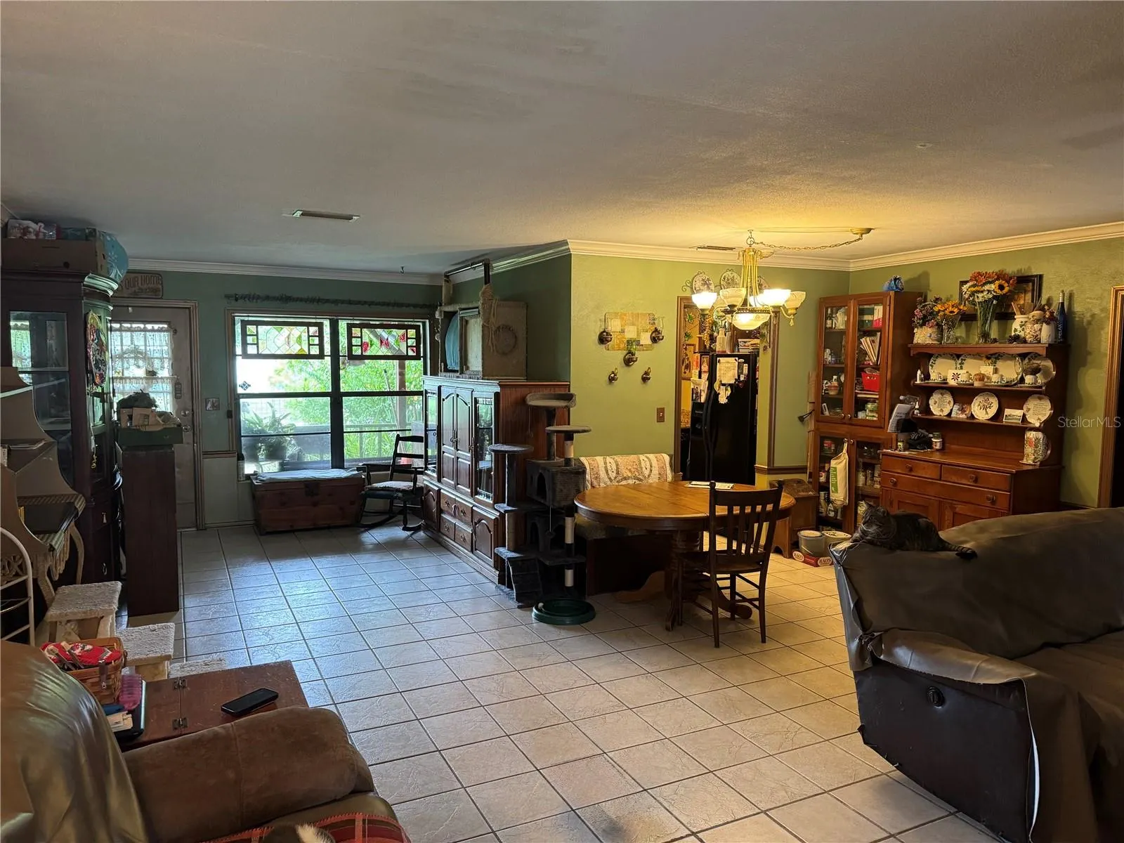 3809 NEEDLES DR