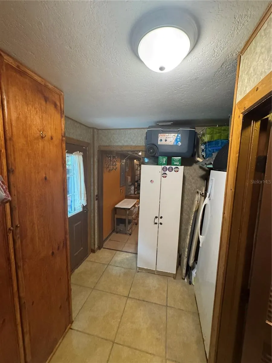 3809 NEEDLES DR