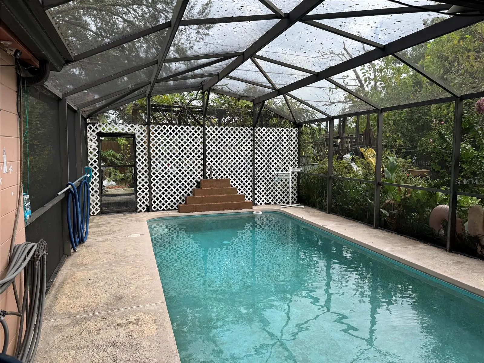 3809 NEEDLES DR