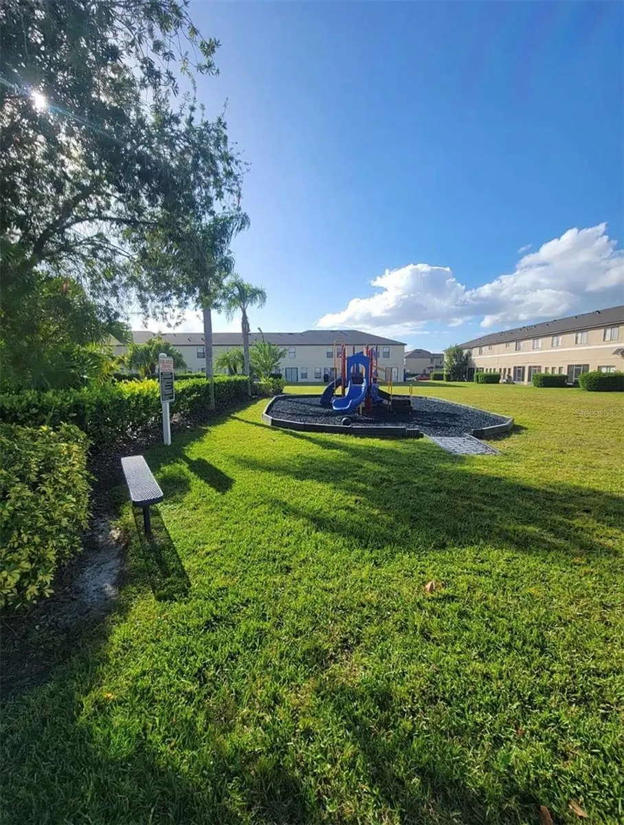 2486 SEVEN OAKS DR
