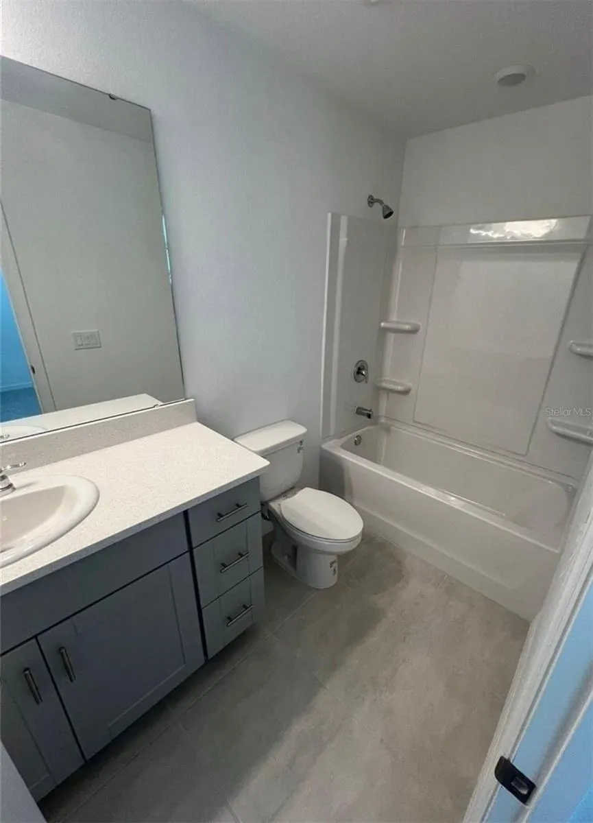 2032 VIEWFINDER ST