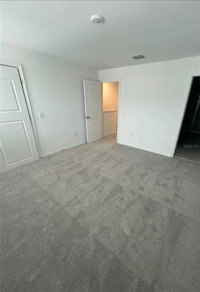 2032 VIEWFINDER ST