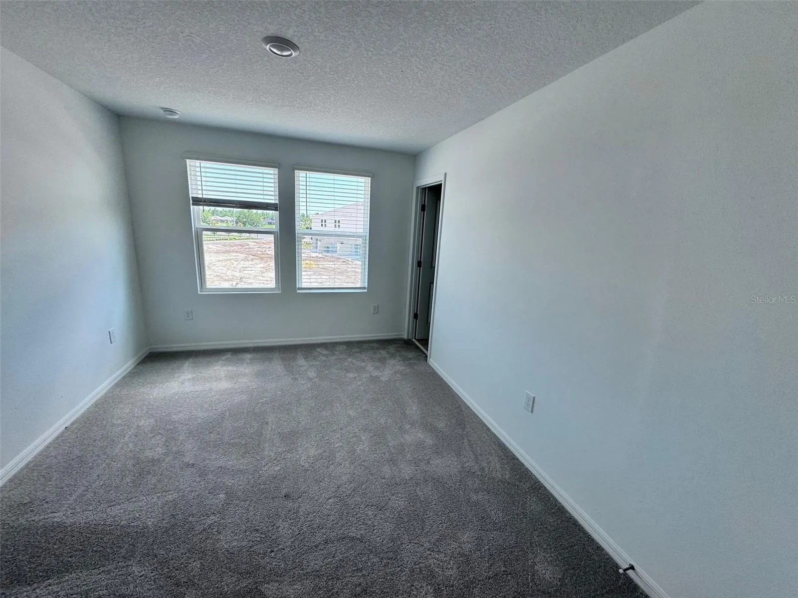 2032 VIEWFINDER ST