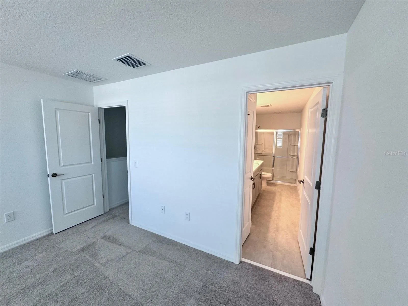 2032 VIEWFINDER ST