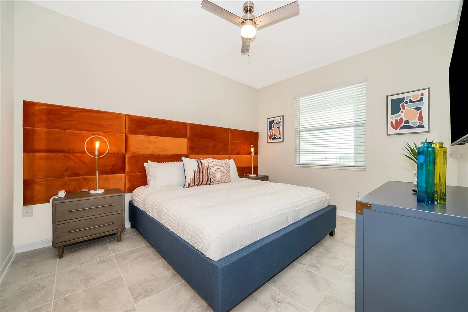 3180 PARADOX CIR #406, #406