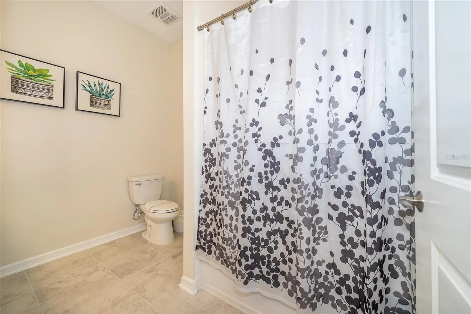3180 PARADOX CIR #406, #406