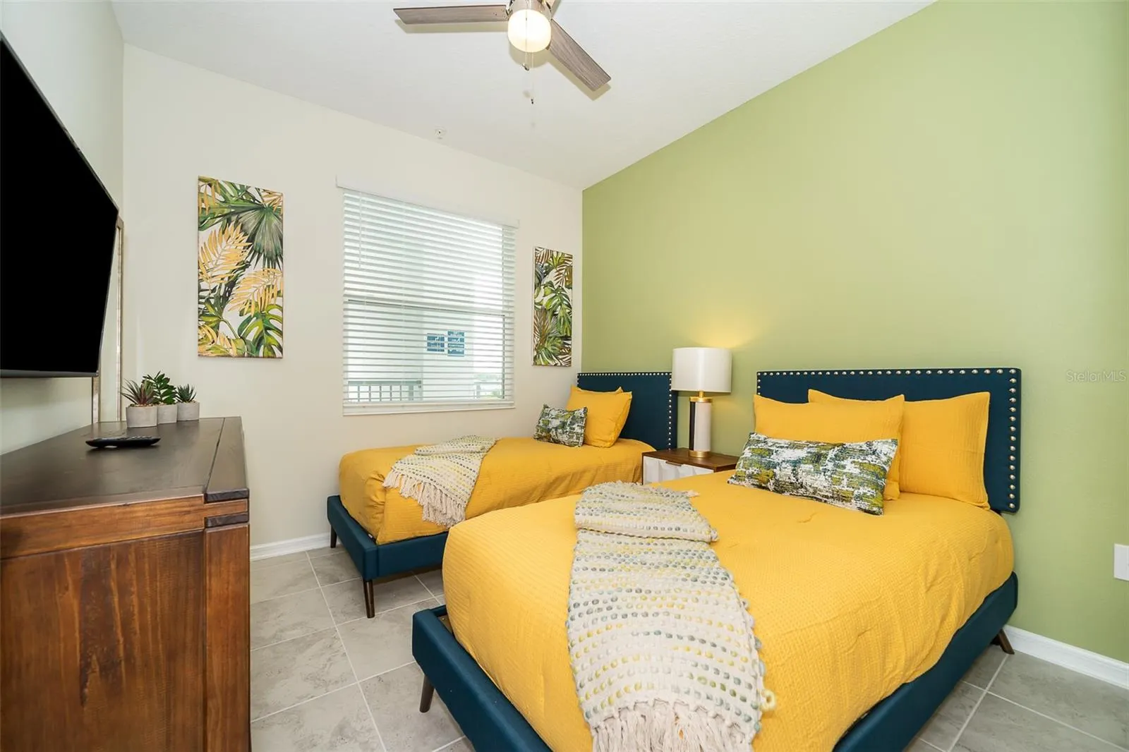 3180 PARADOX CIR #406, #406