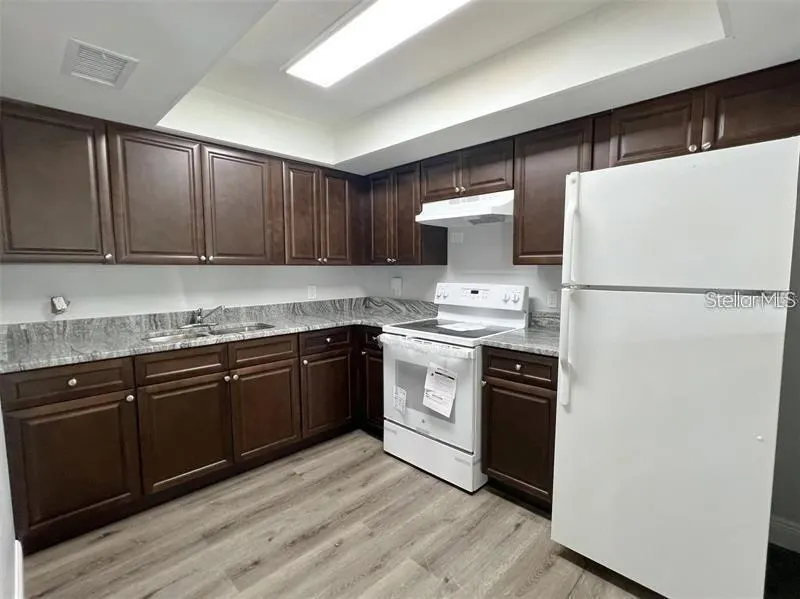 3008 SAINT PAUL DR #3008, #3008