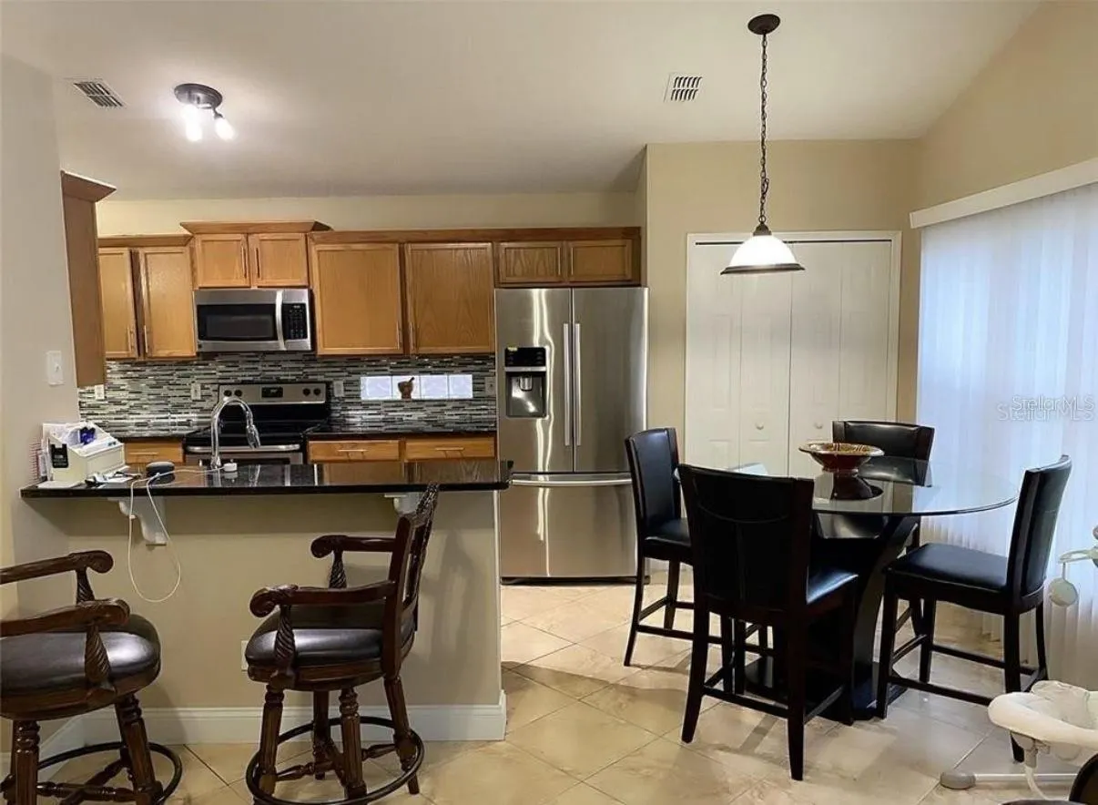 2182 MALLARD CREEK CIR