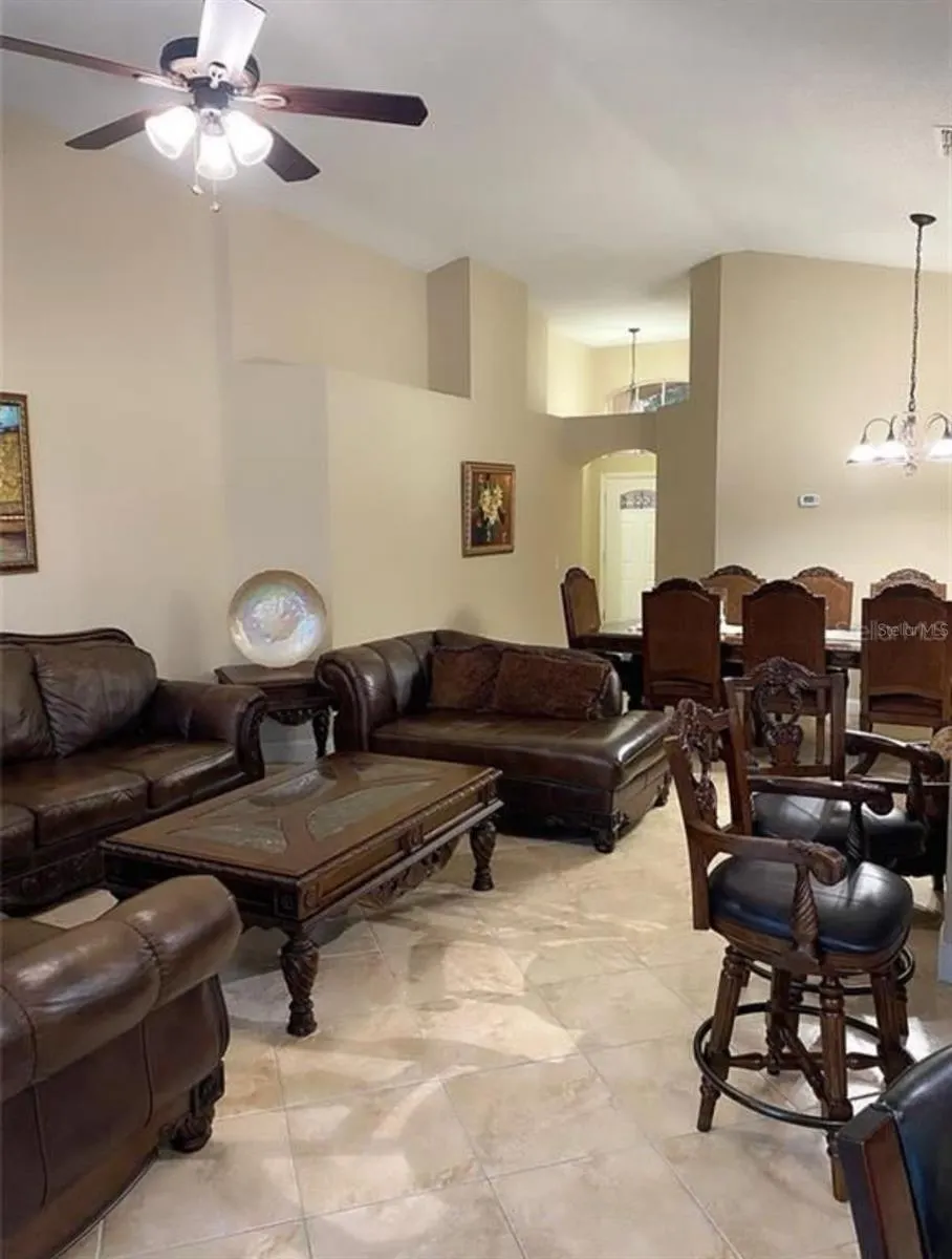 2182 MALLARD CREEK CIR