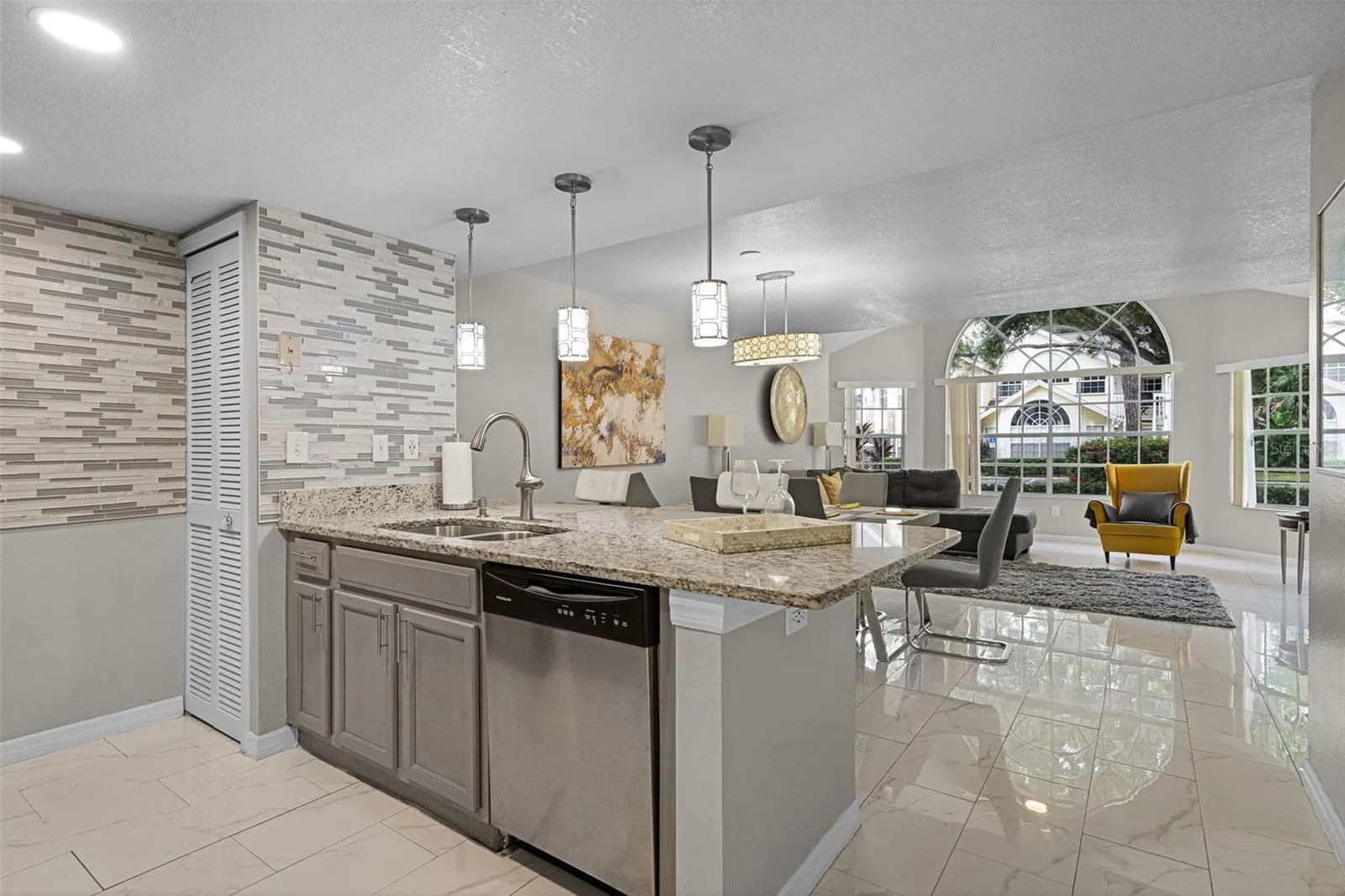 5004 LAGUNA BAY CIR #47, #47