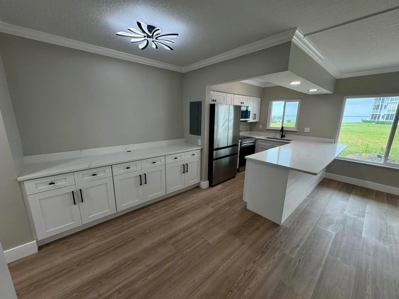 767 JOHN RINGLING BLVD #2, #2