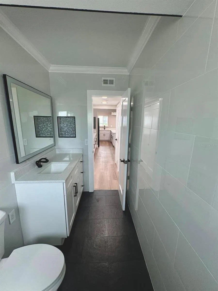 767 JOHN RINGLING BLVD #2, #2