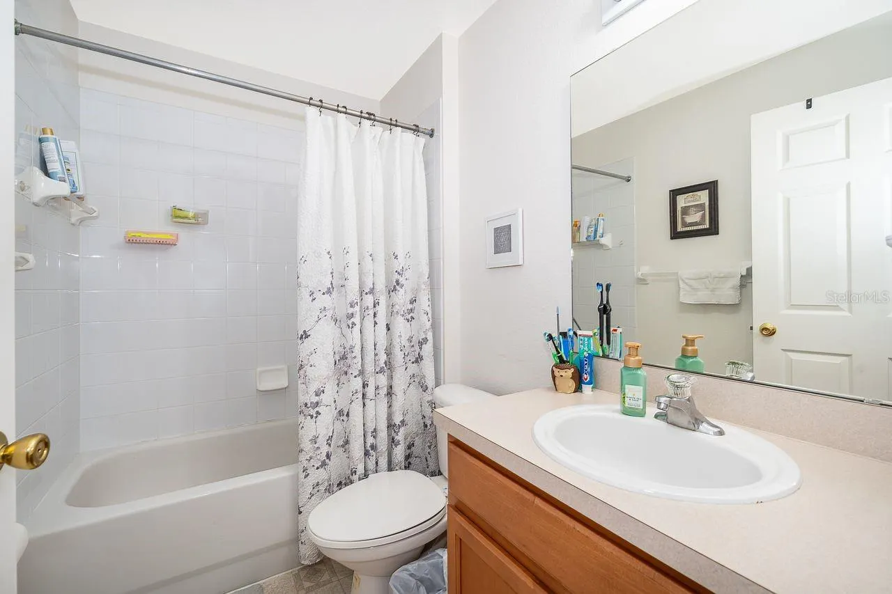445 HALSTEAD DR