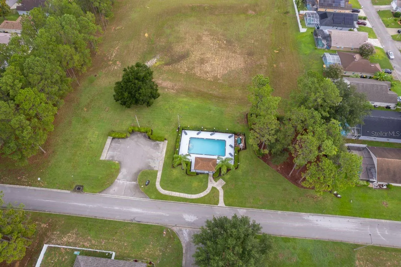 445 HALSTEAD DR