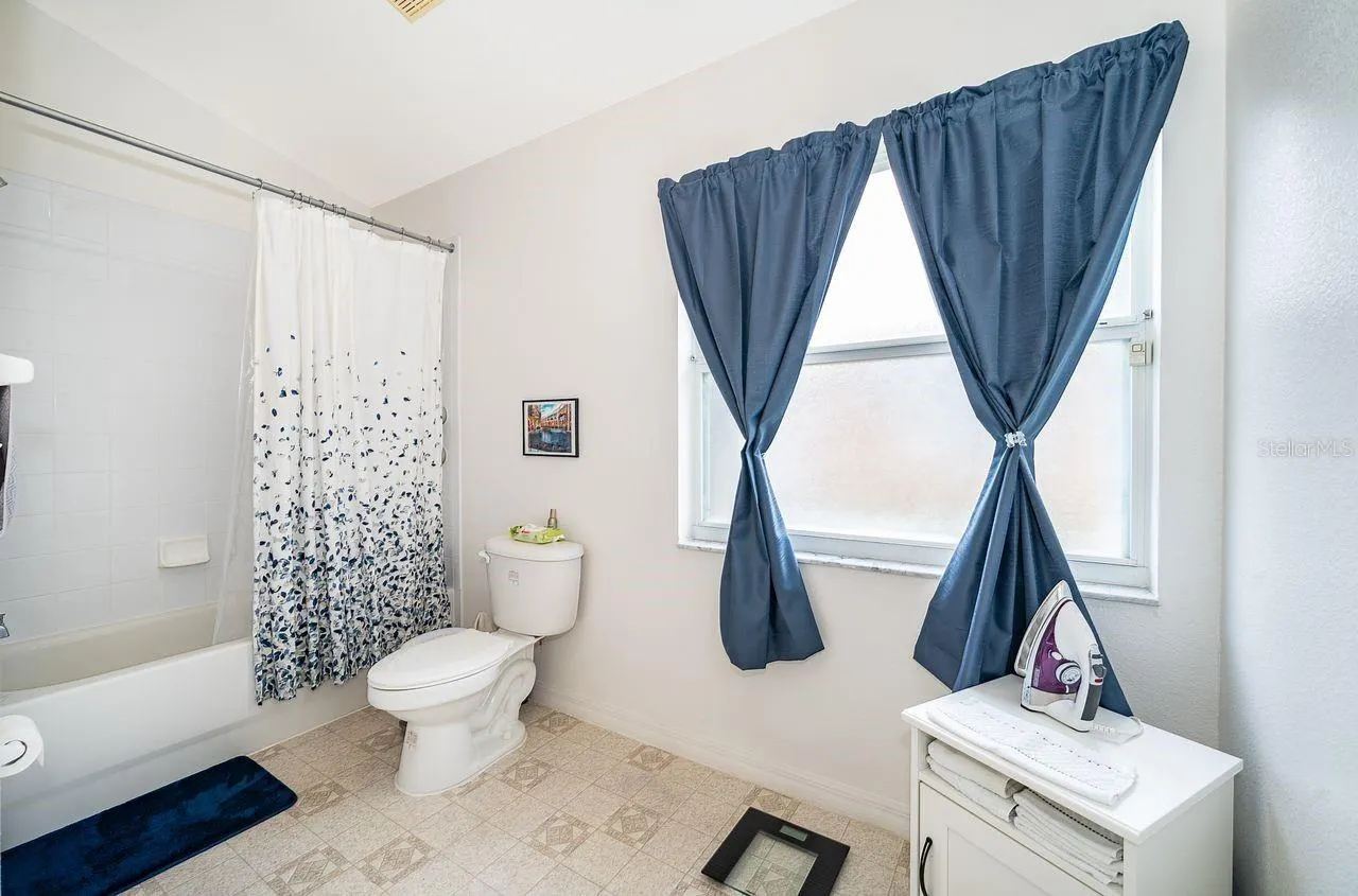 445 HALSTEAD DR