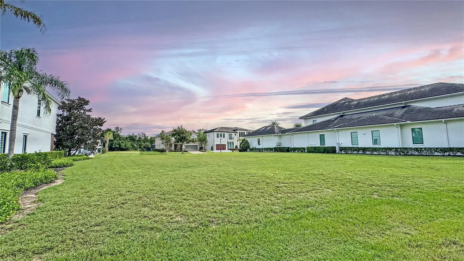 1221 GRAND TRAVERSE PKWY