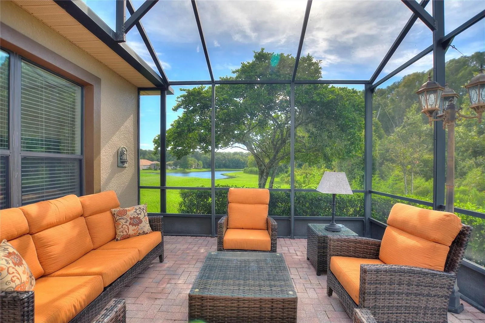 105 LEMON GROVE DR