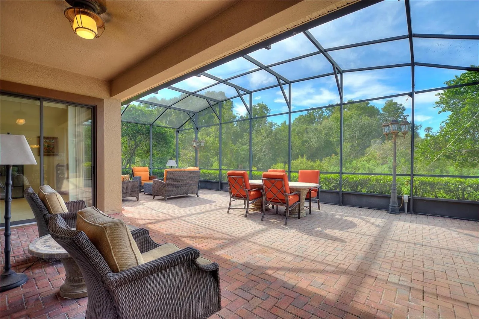 105 LEMON GROVE DR