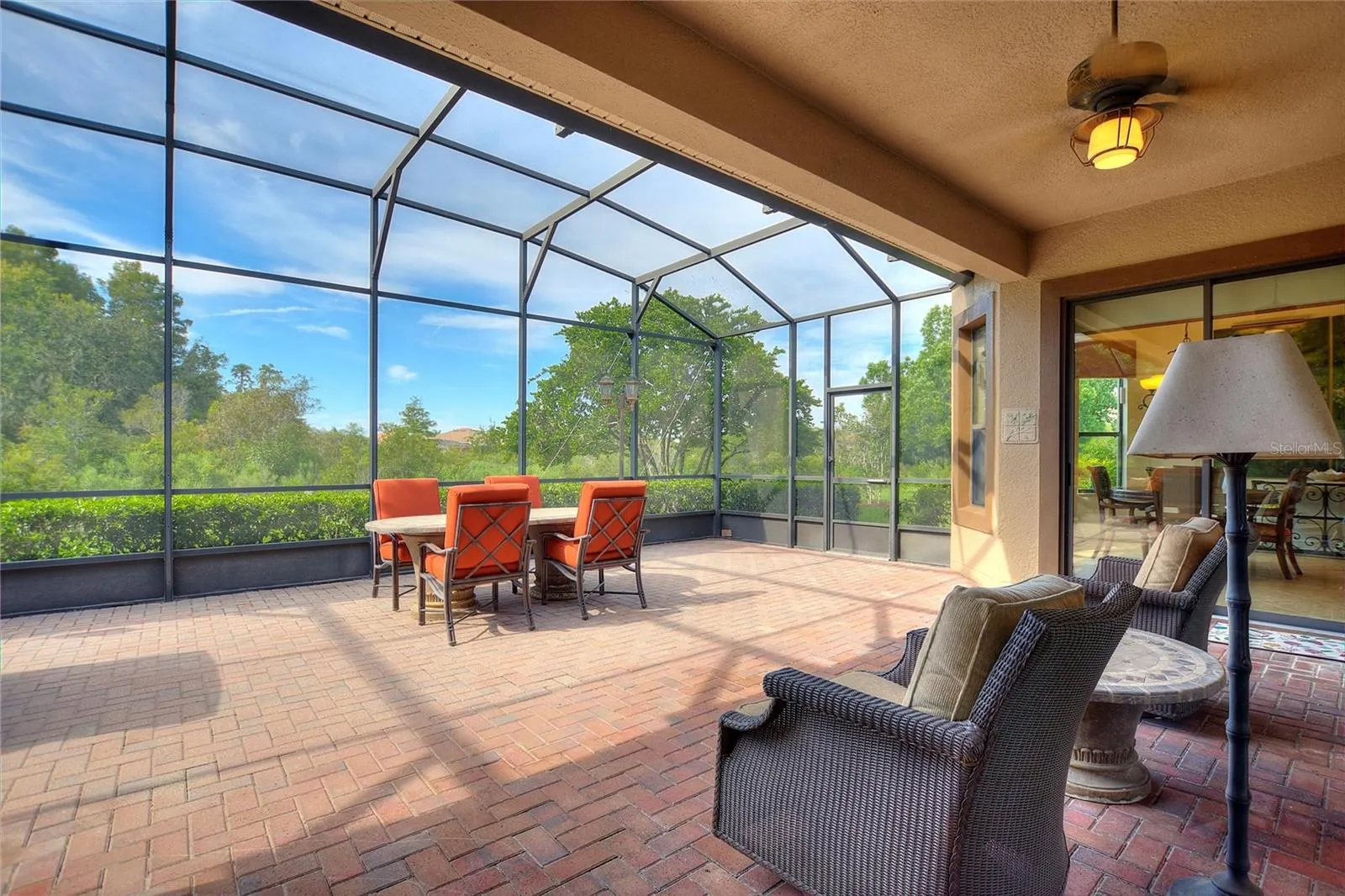 105 LEMON GROVE DR