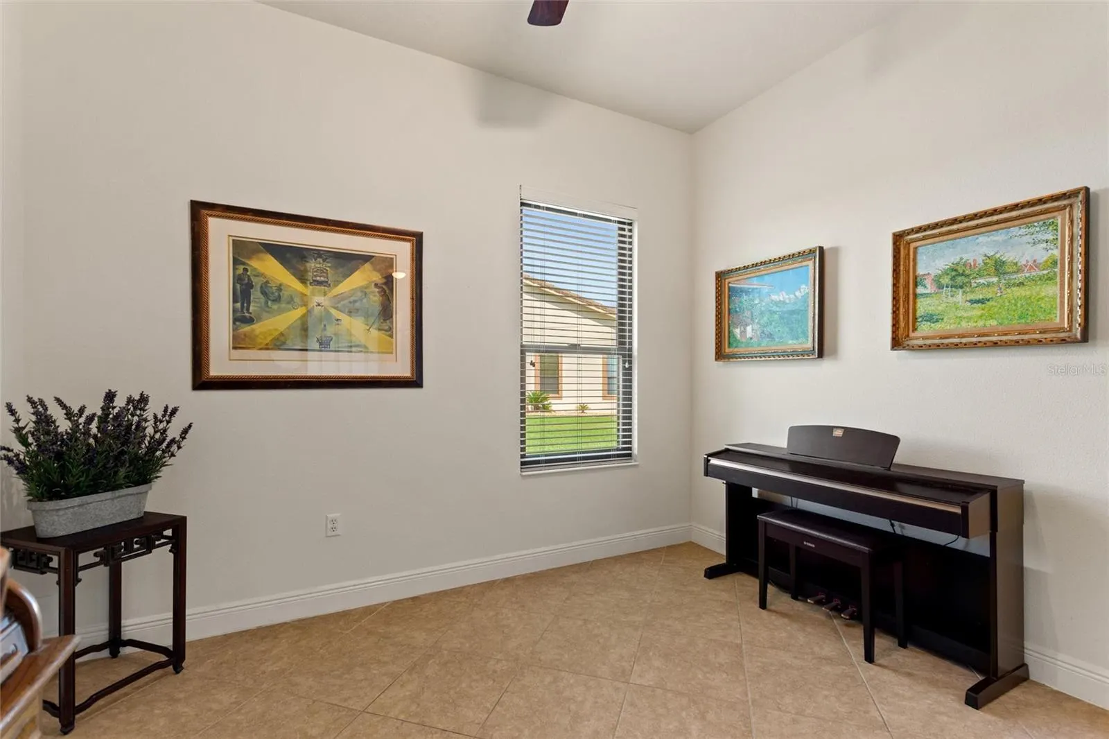 105 LEMON GROVE DR