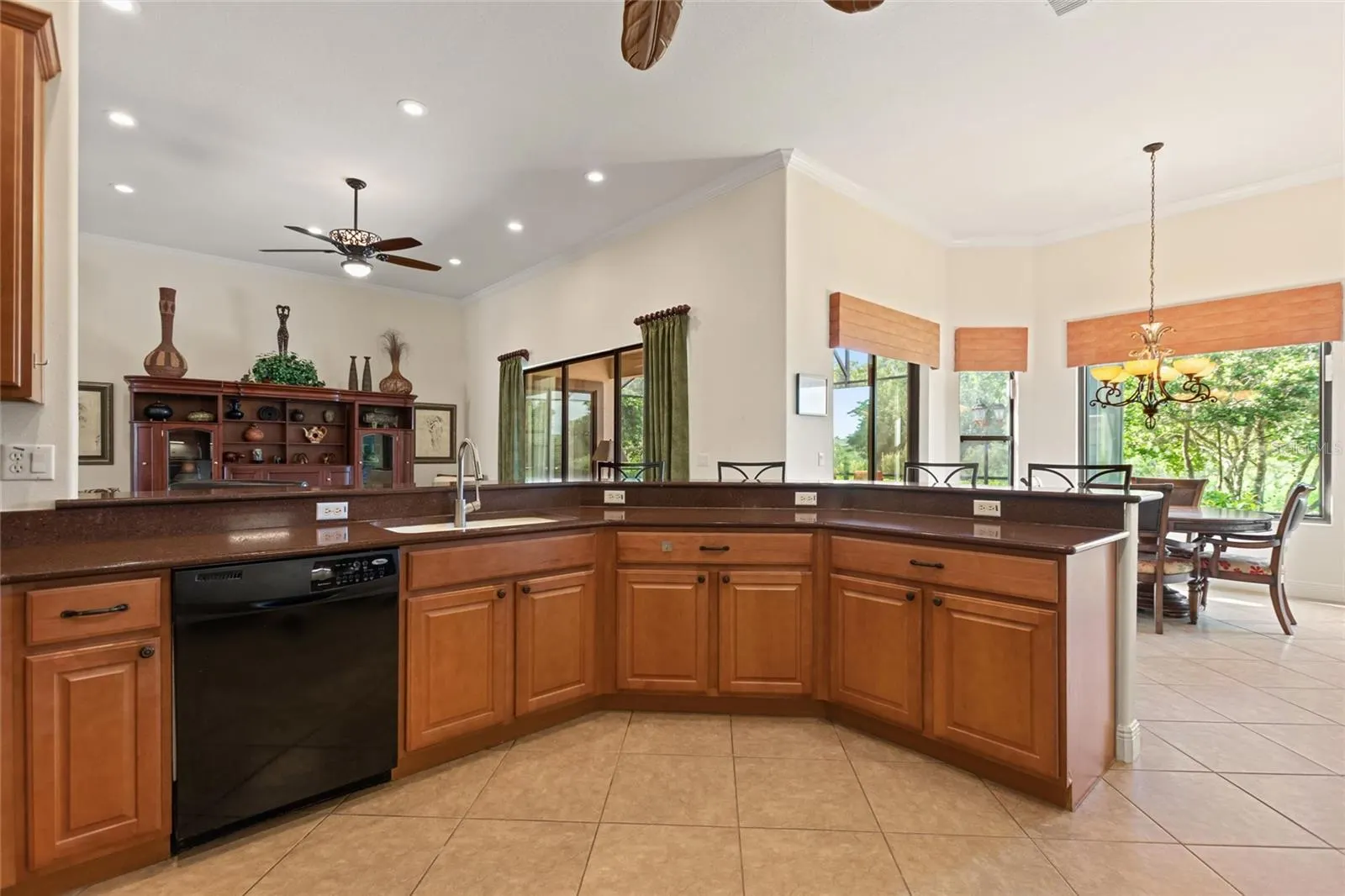 105 LEMON GROVE DR