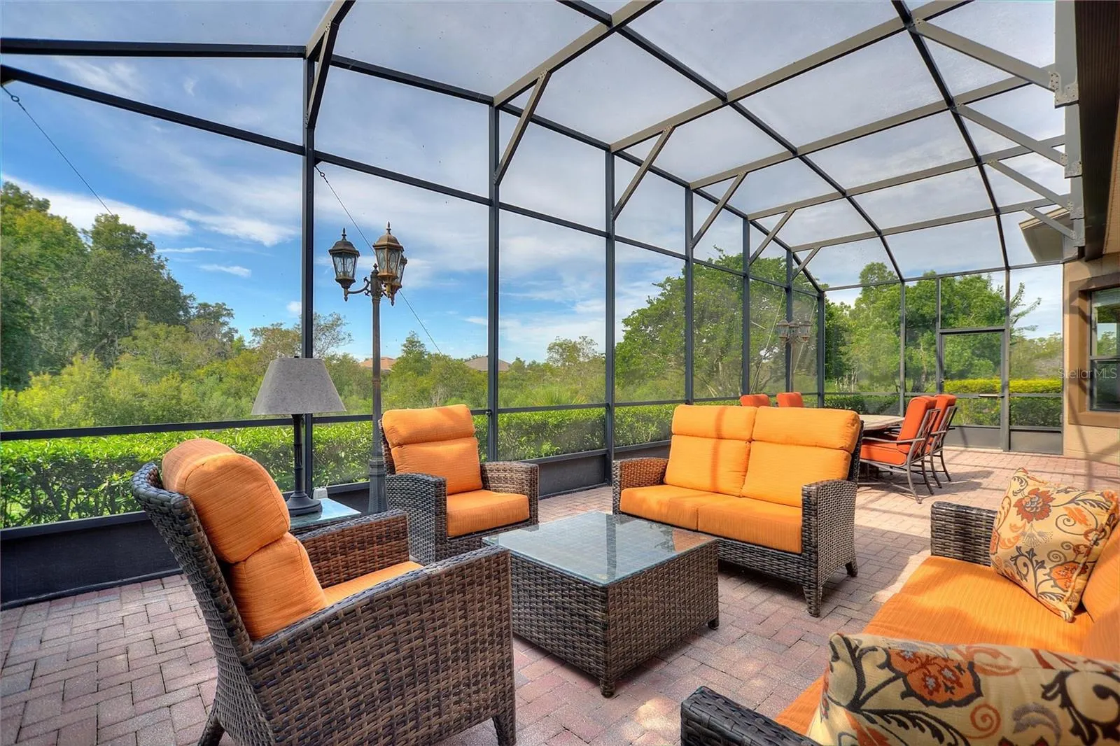 105 LEMON GROVE DR