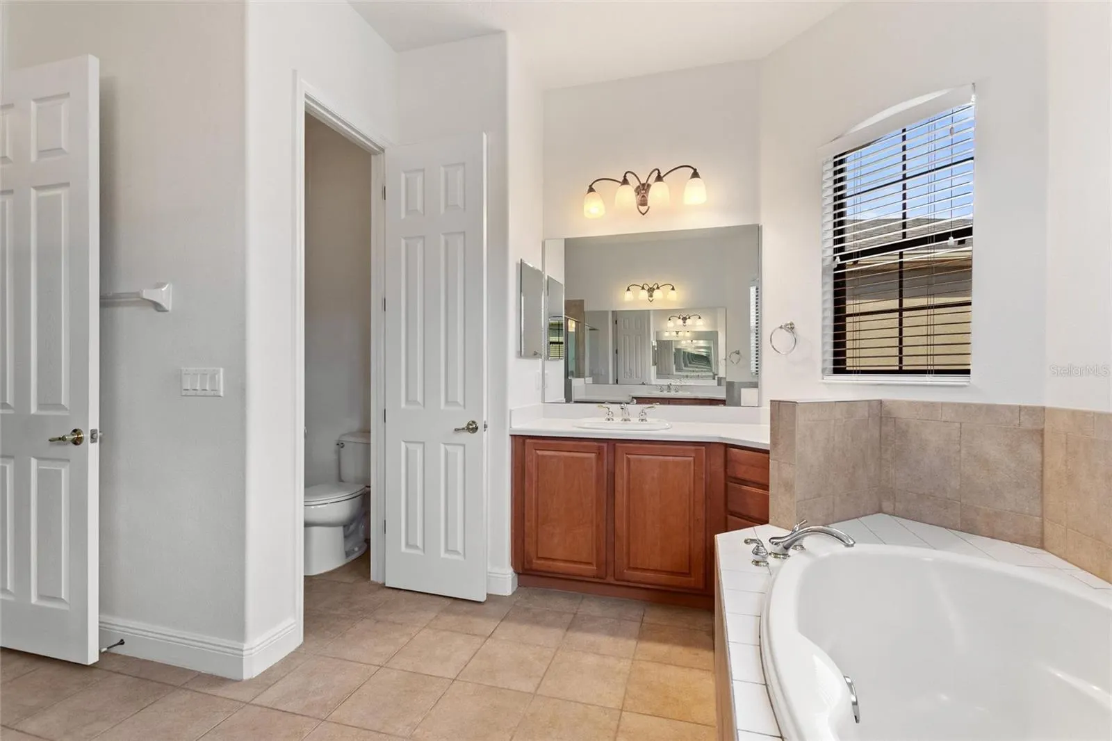105 LEMON GROVE DR