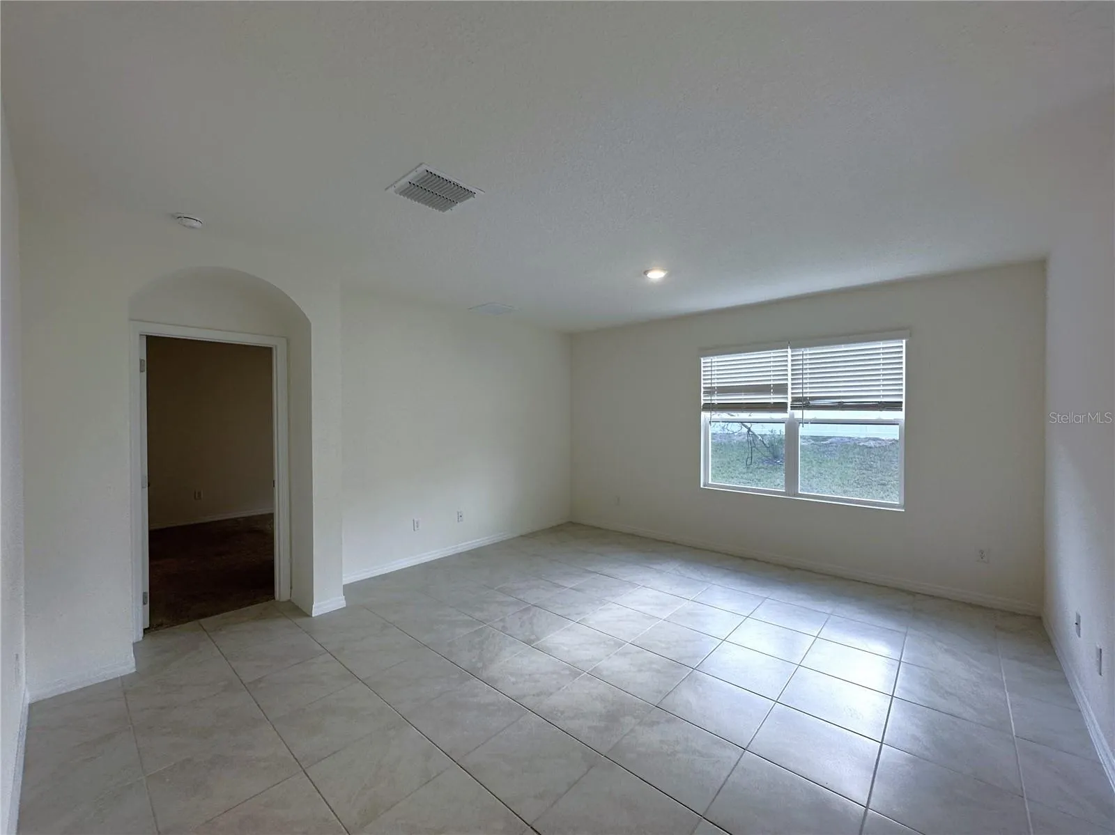 487 LILY LN