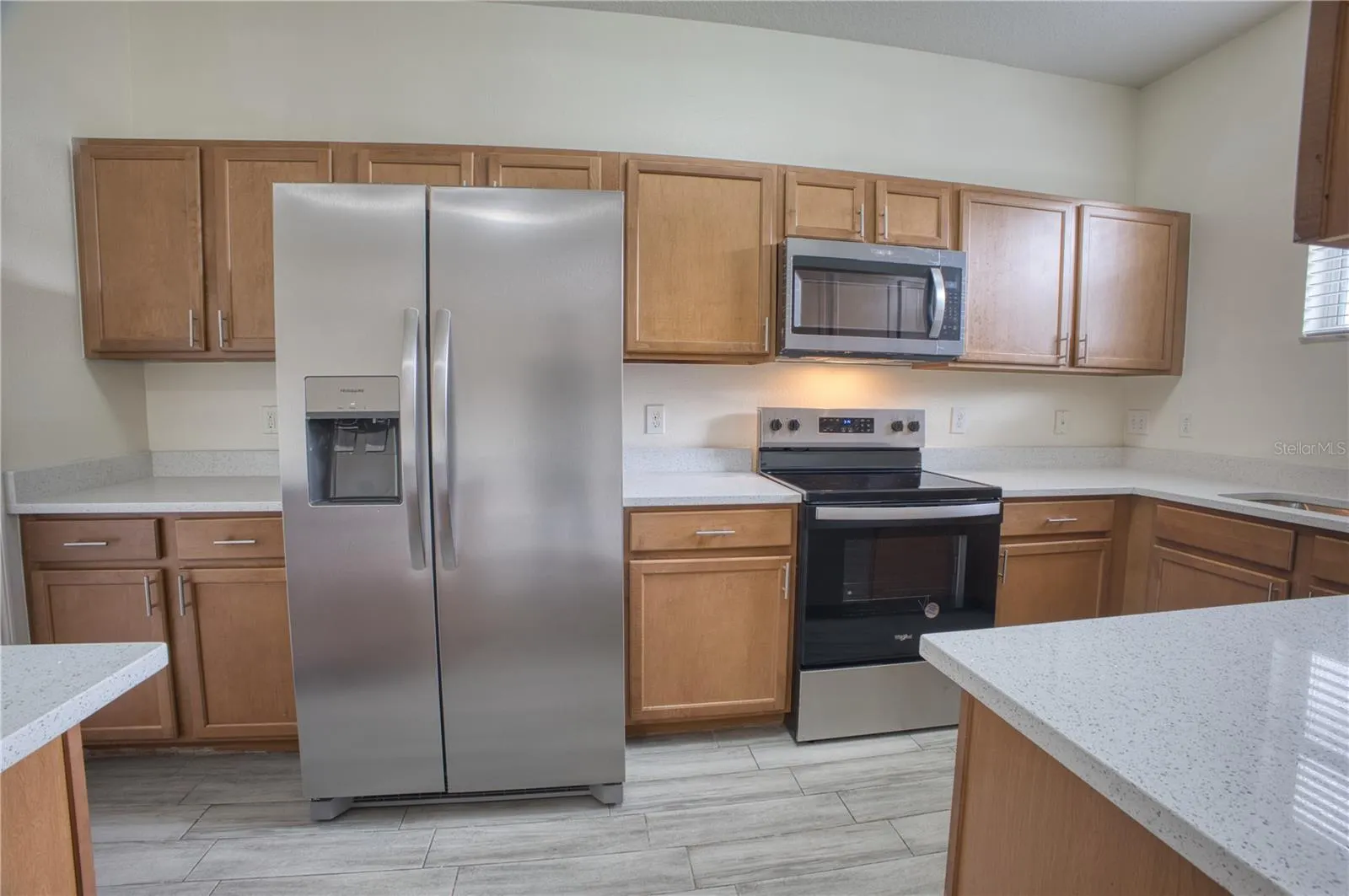 3126 RODRICK CIR