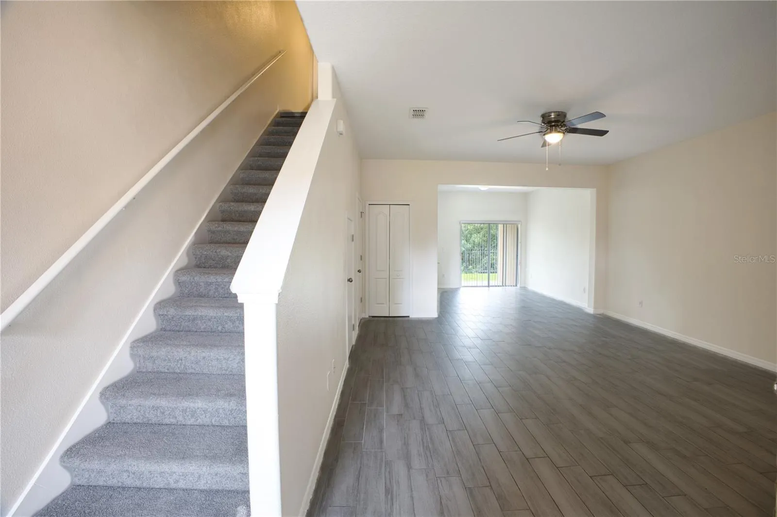 3126 RODRICK CIR