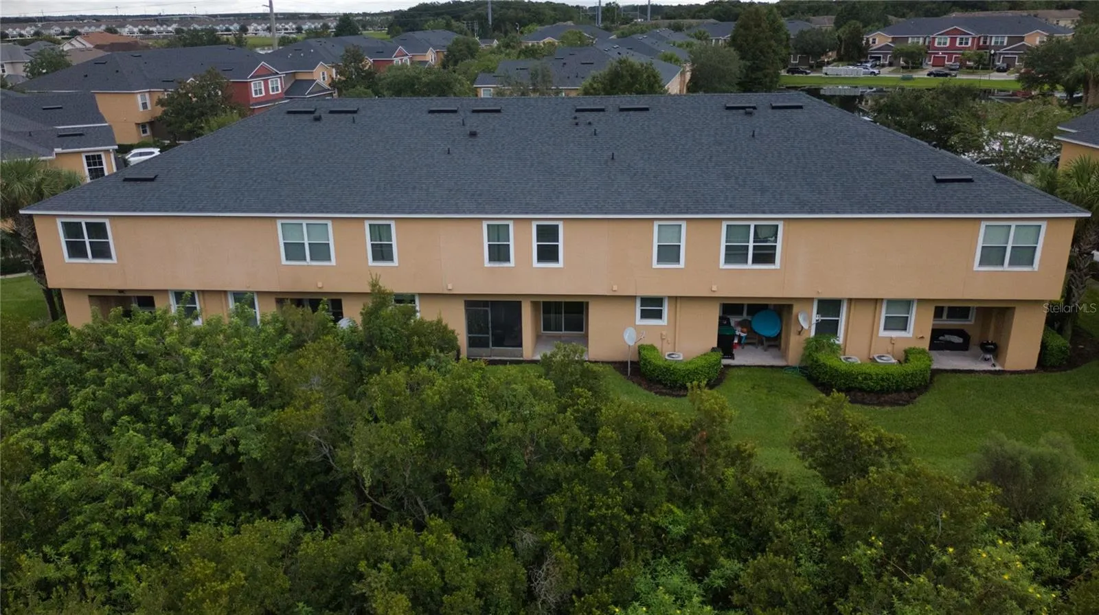 3126 RODRICK CIR