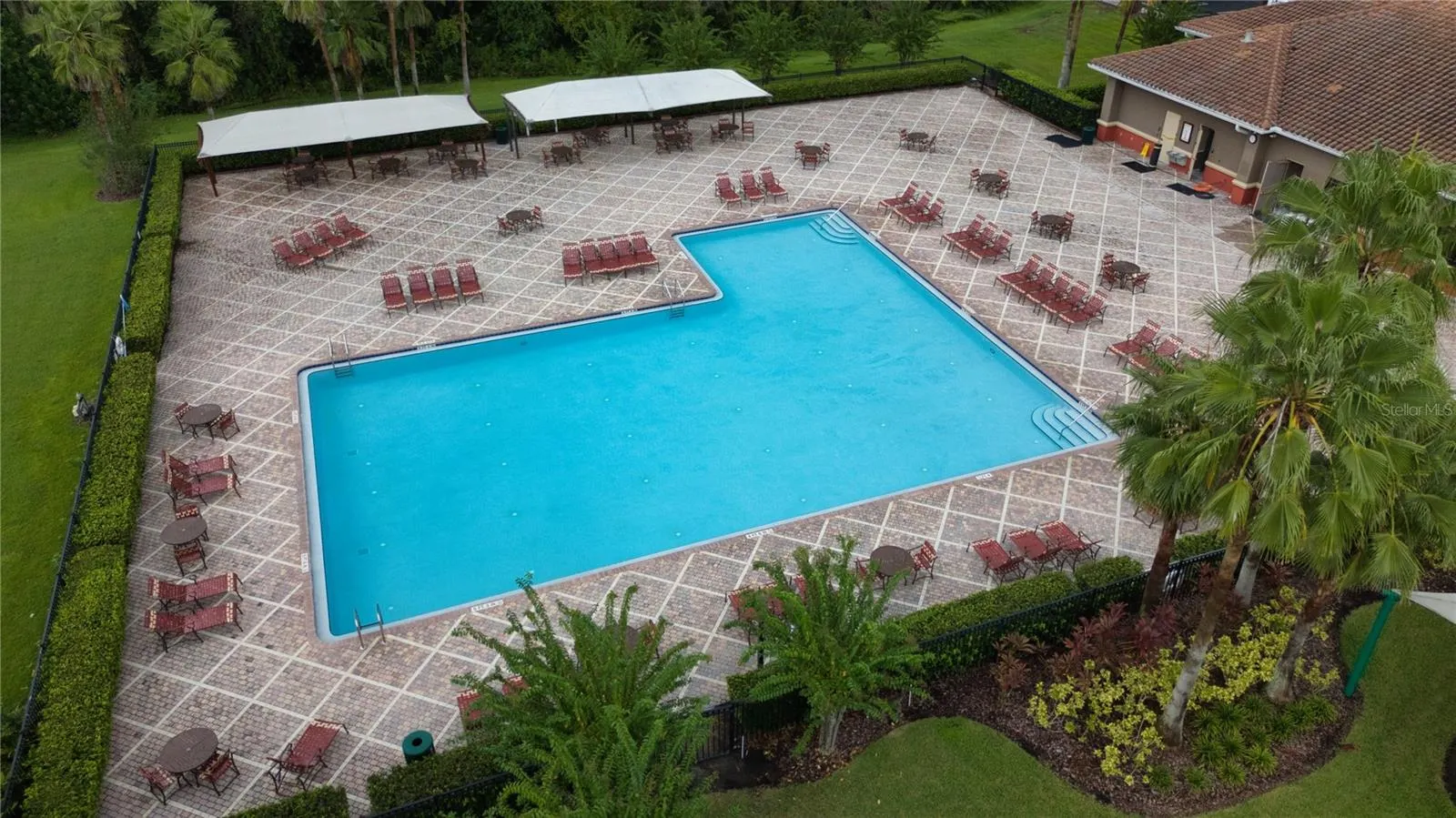 3126 RODRICK CIR