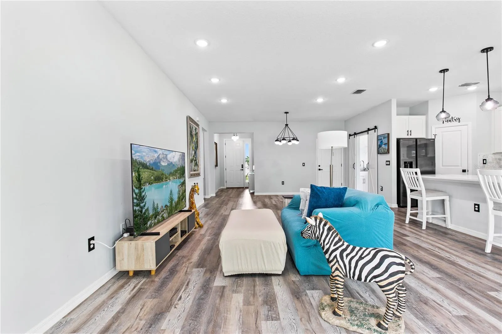 127 VIOLET CT