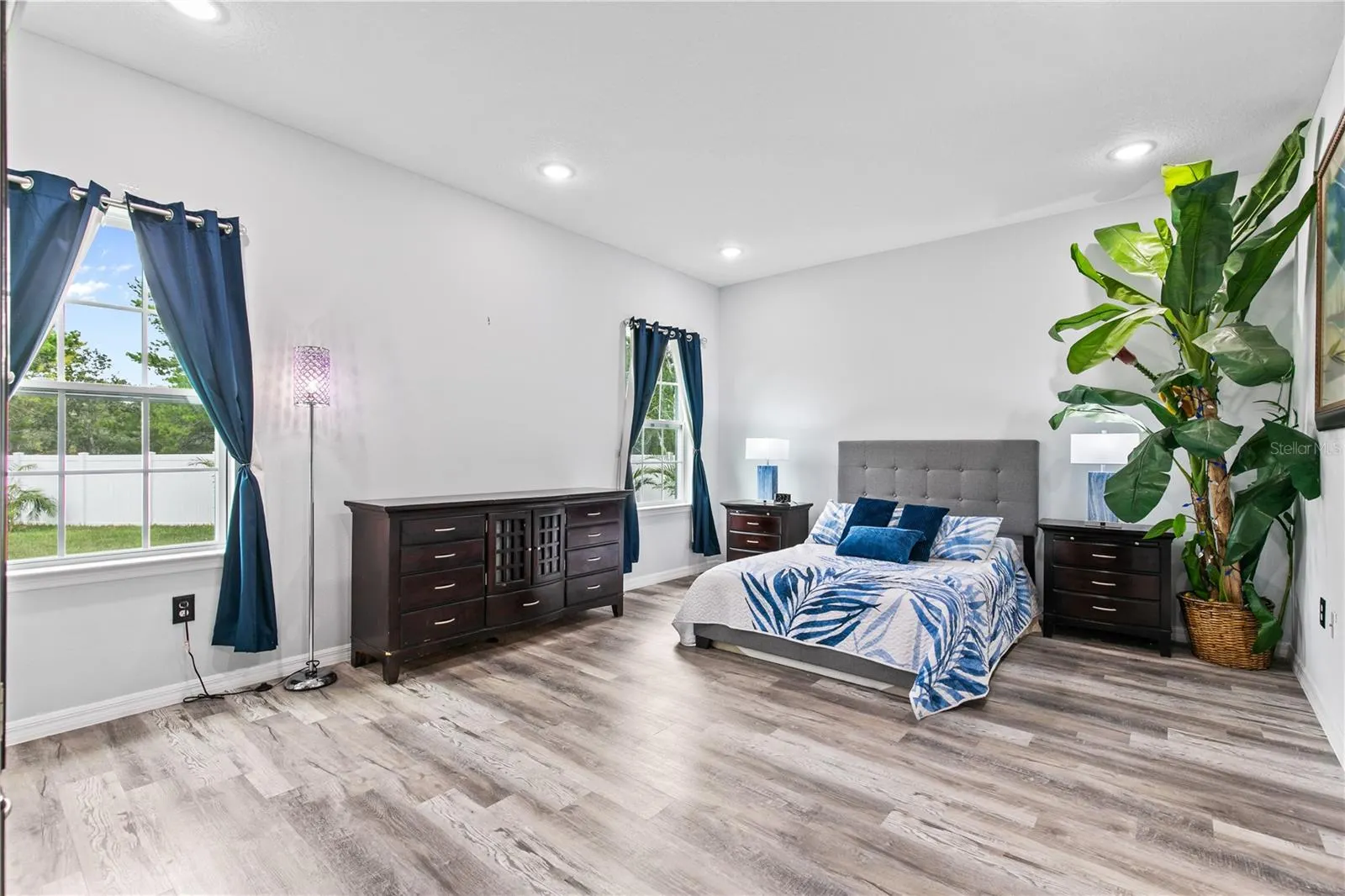 127 VIOLET CT