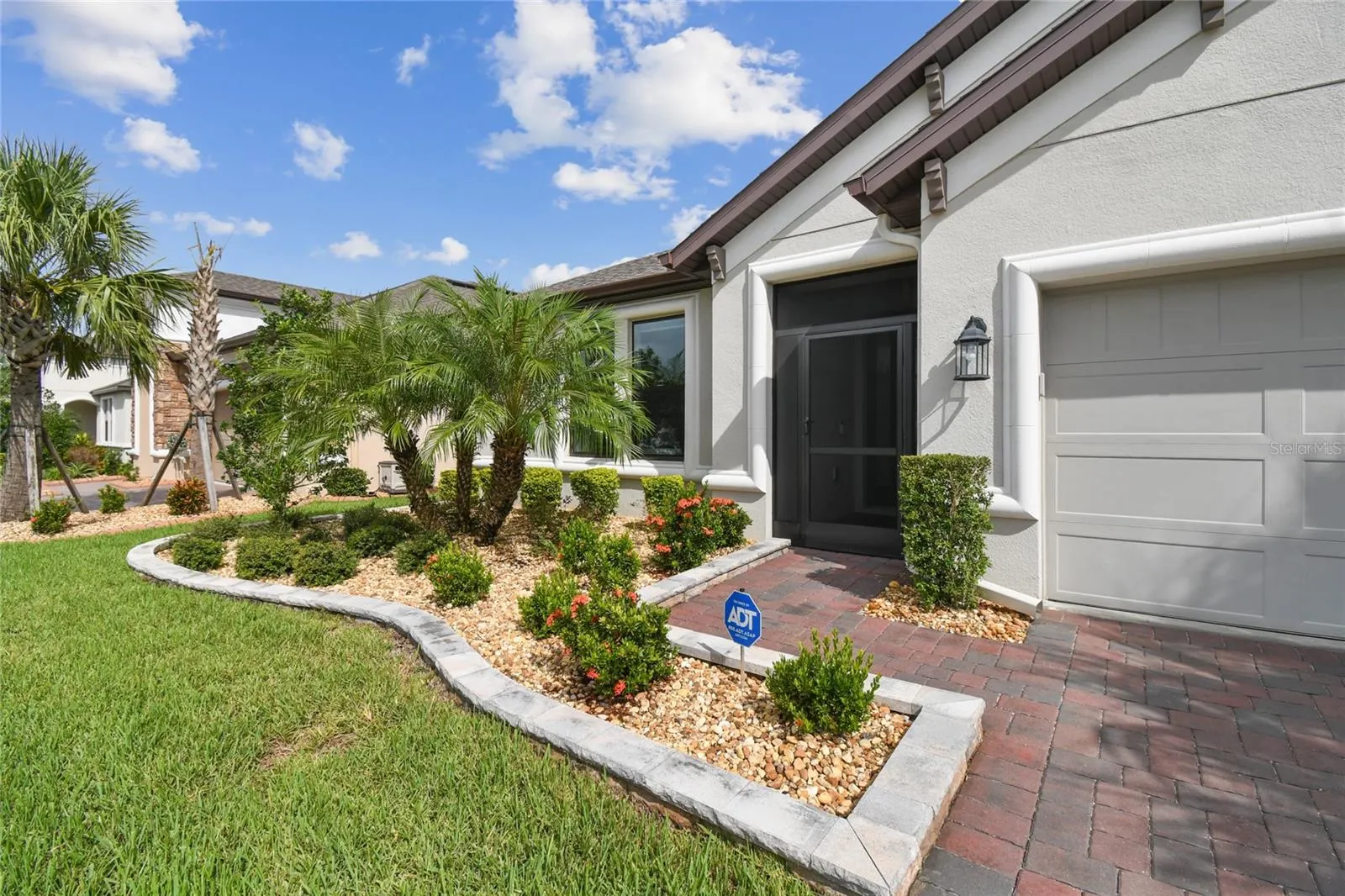 561 LAGO MATISSE ST