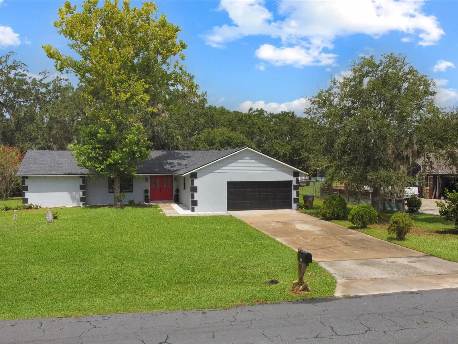 1710 BIG OAK LN