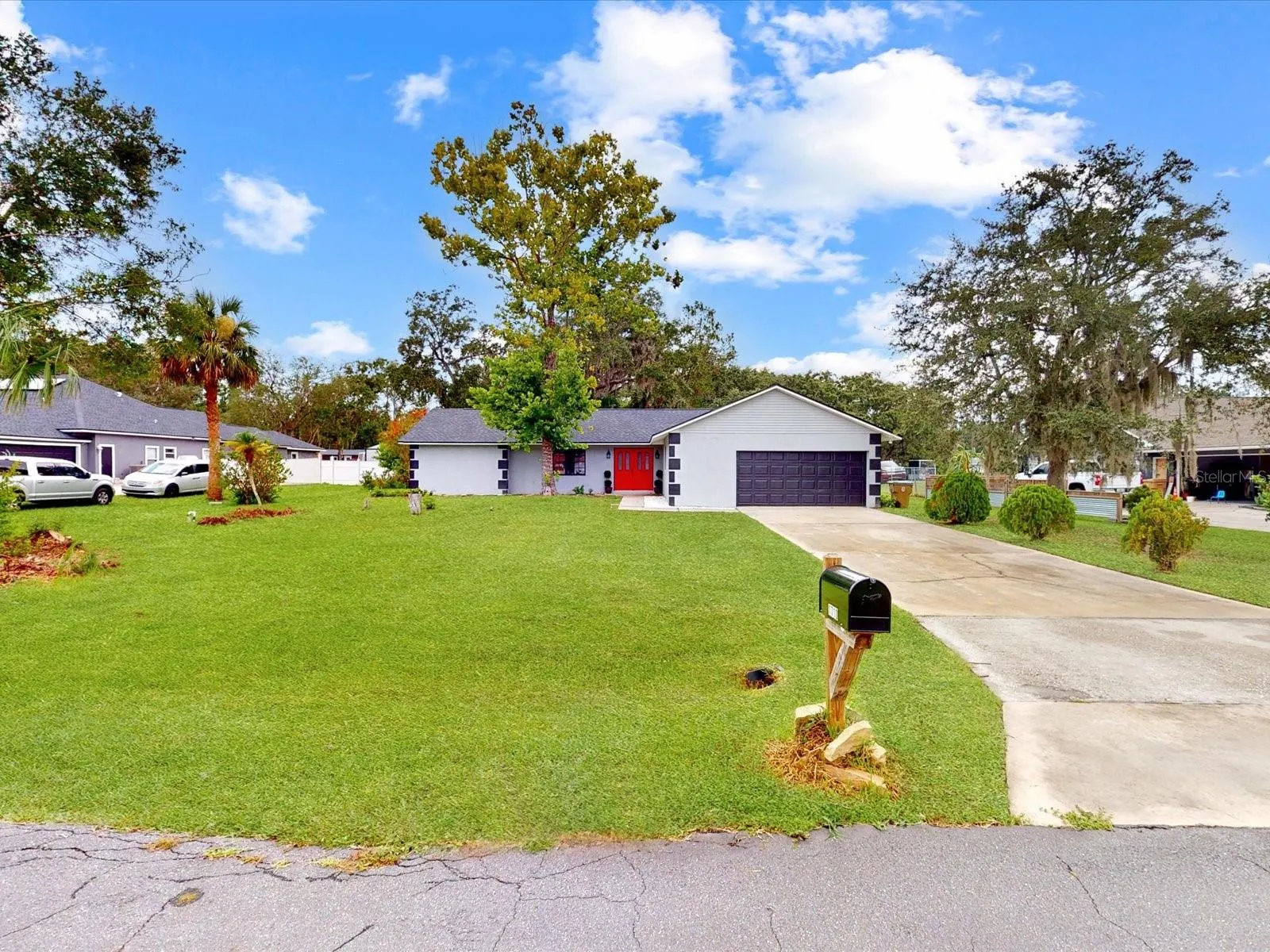 1710 BIG OAK LN