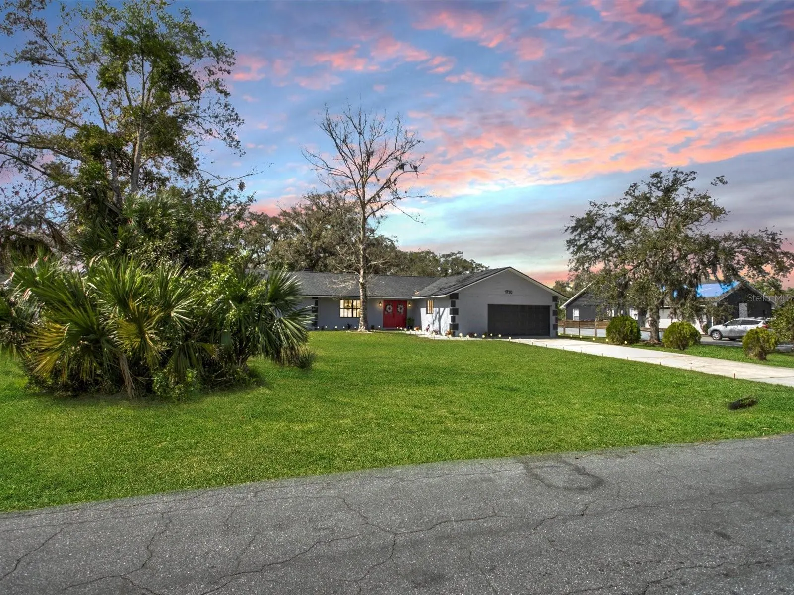 1710 BIG OAK LN