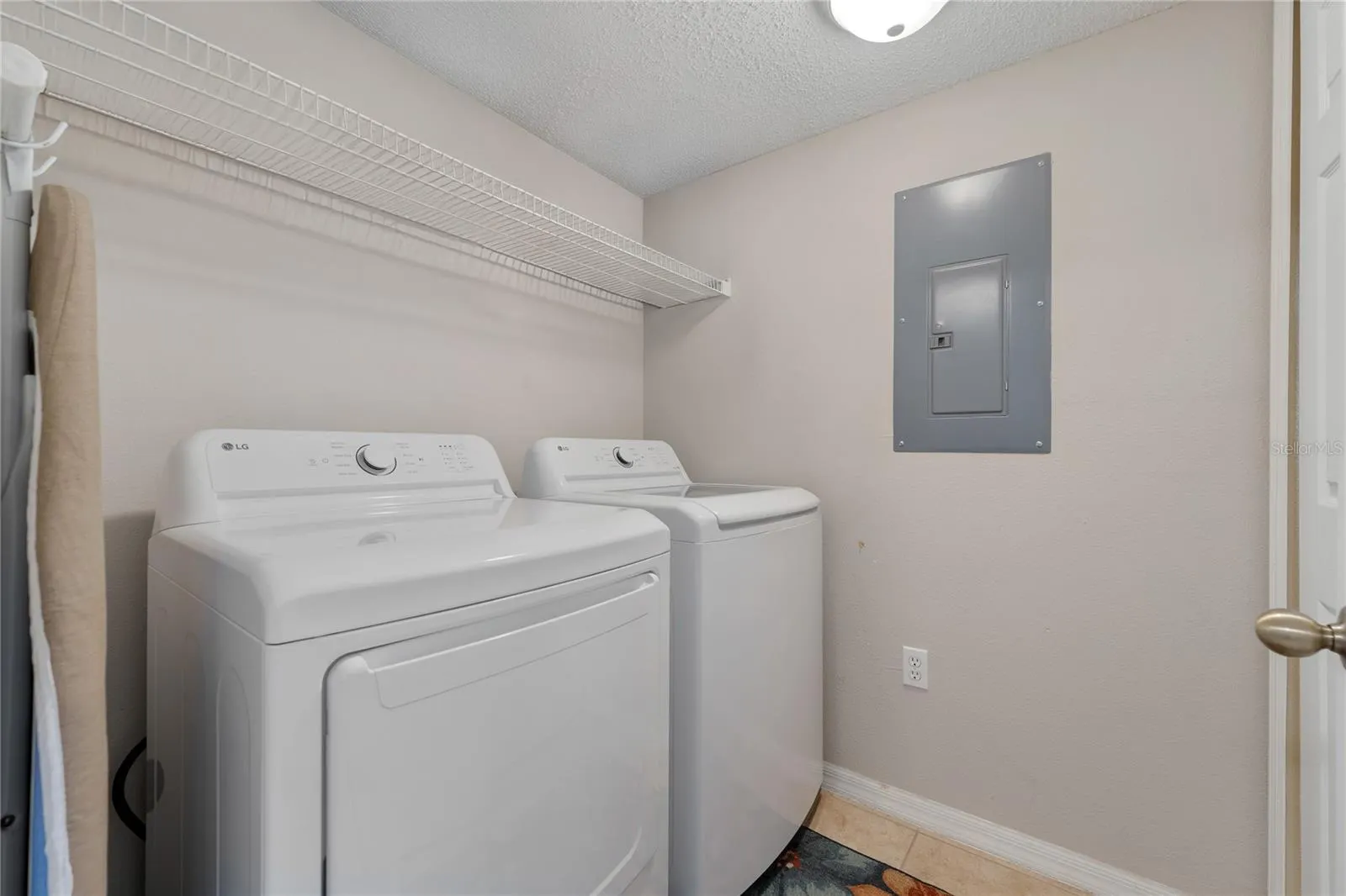 2784 SUN KEY PL