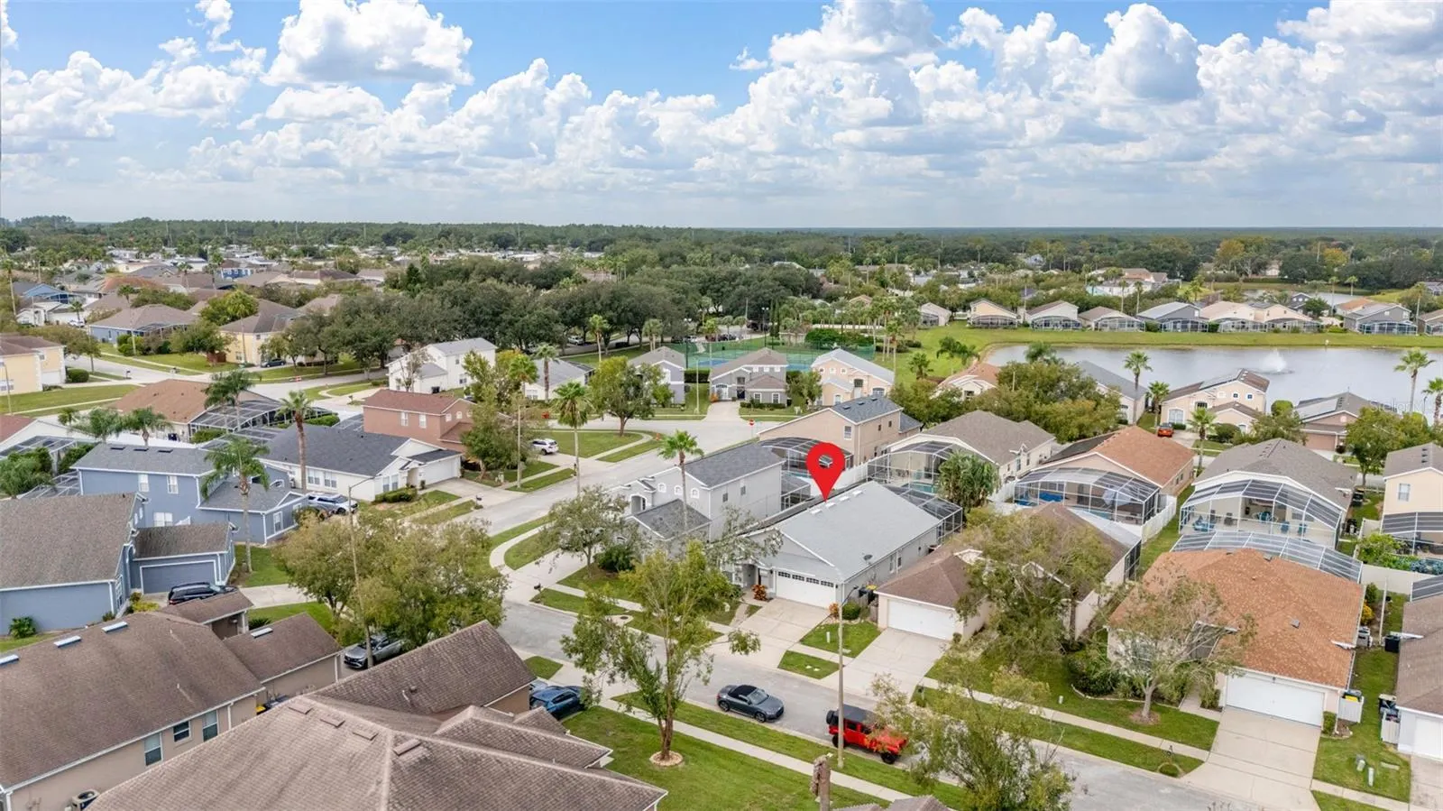 211 LOCKBREEZE DR