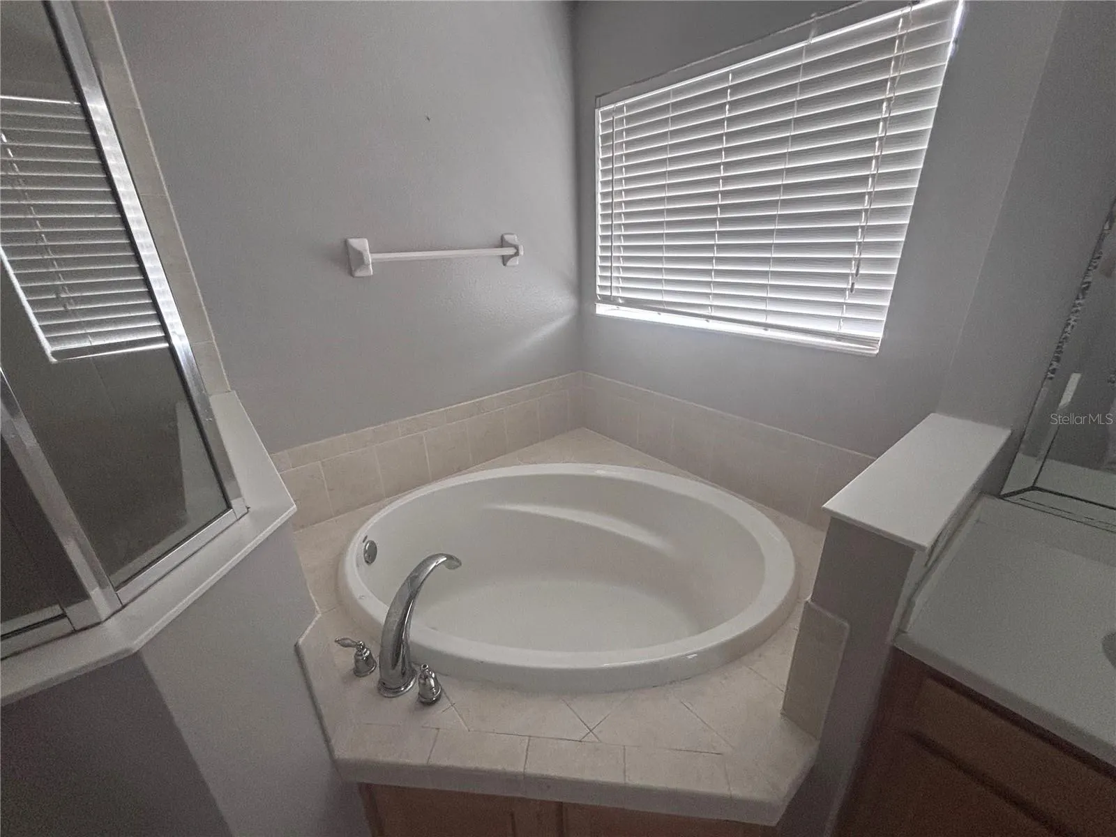 131 BONVILLE DR